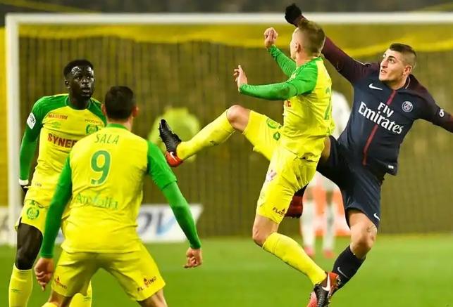 Ton Sur Ton